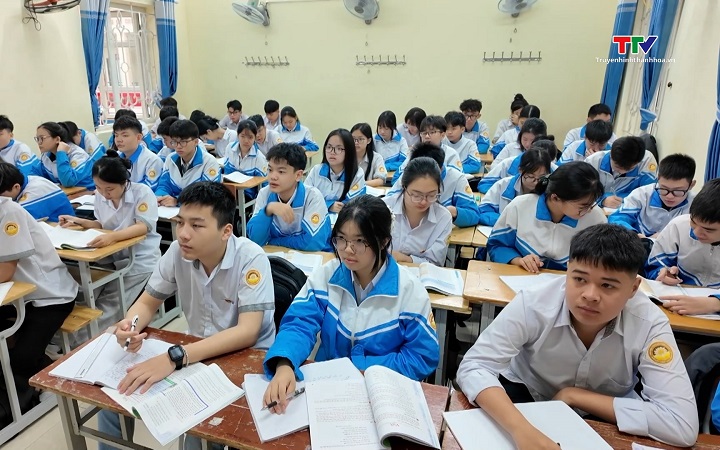 Bộ Gi&aacute;o dục sẽ sửa quy định dạy th&ecirc;m, học th&ecirc;m