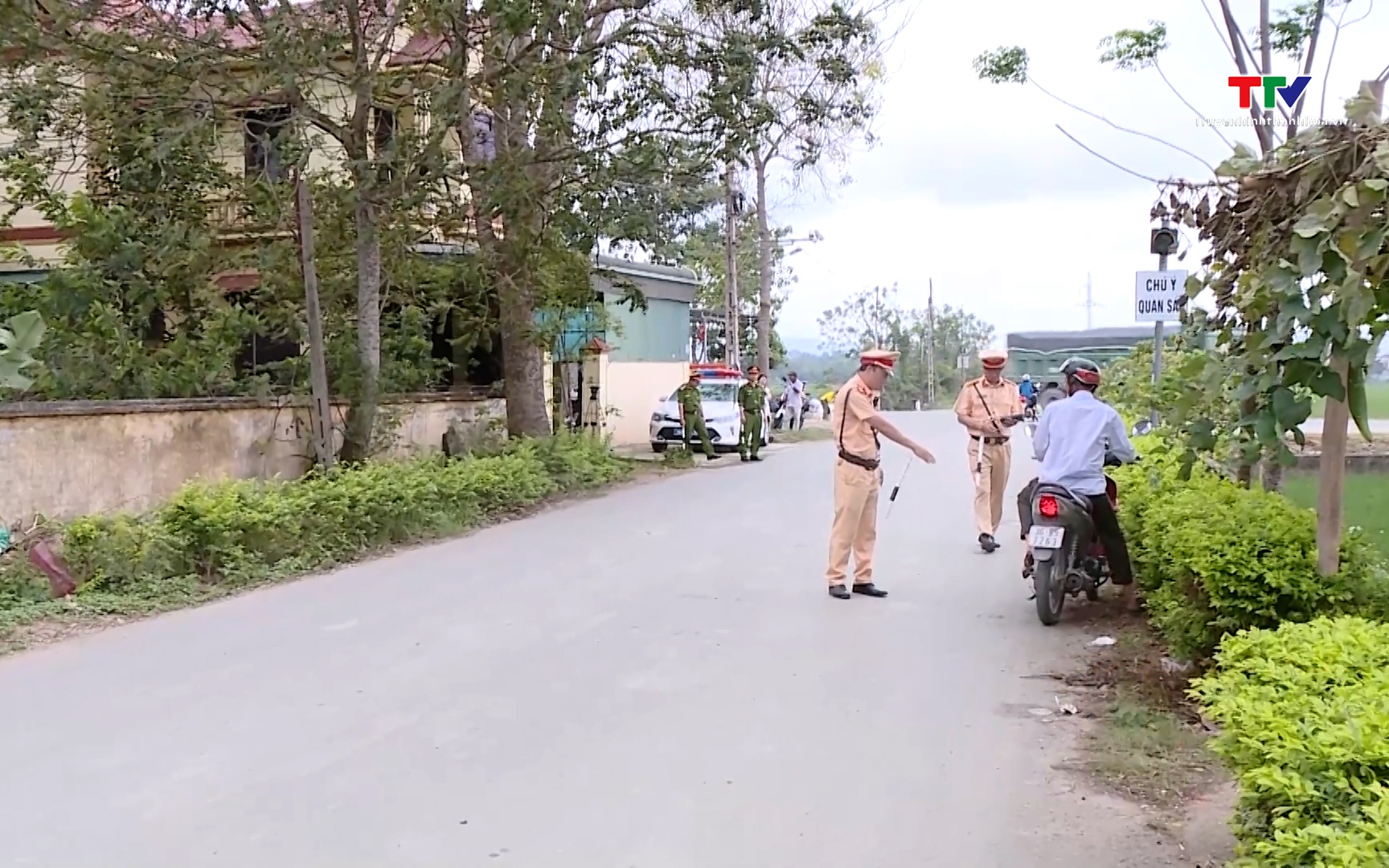 Tăng cường đảm bảo trật tự an to&agrave;n giao th&ocirc;ng khu vực n&ocirc;ng th&ocirc;n