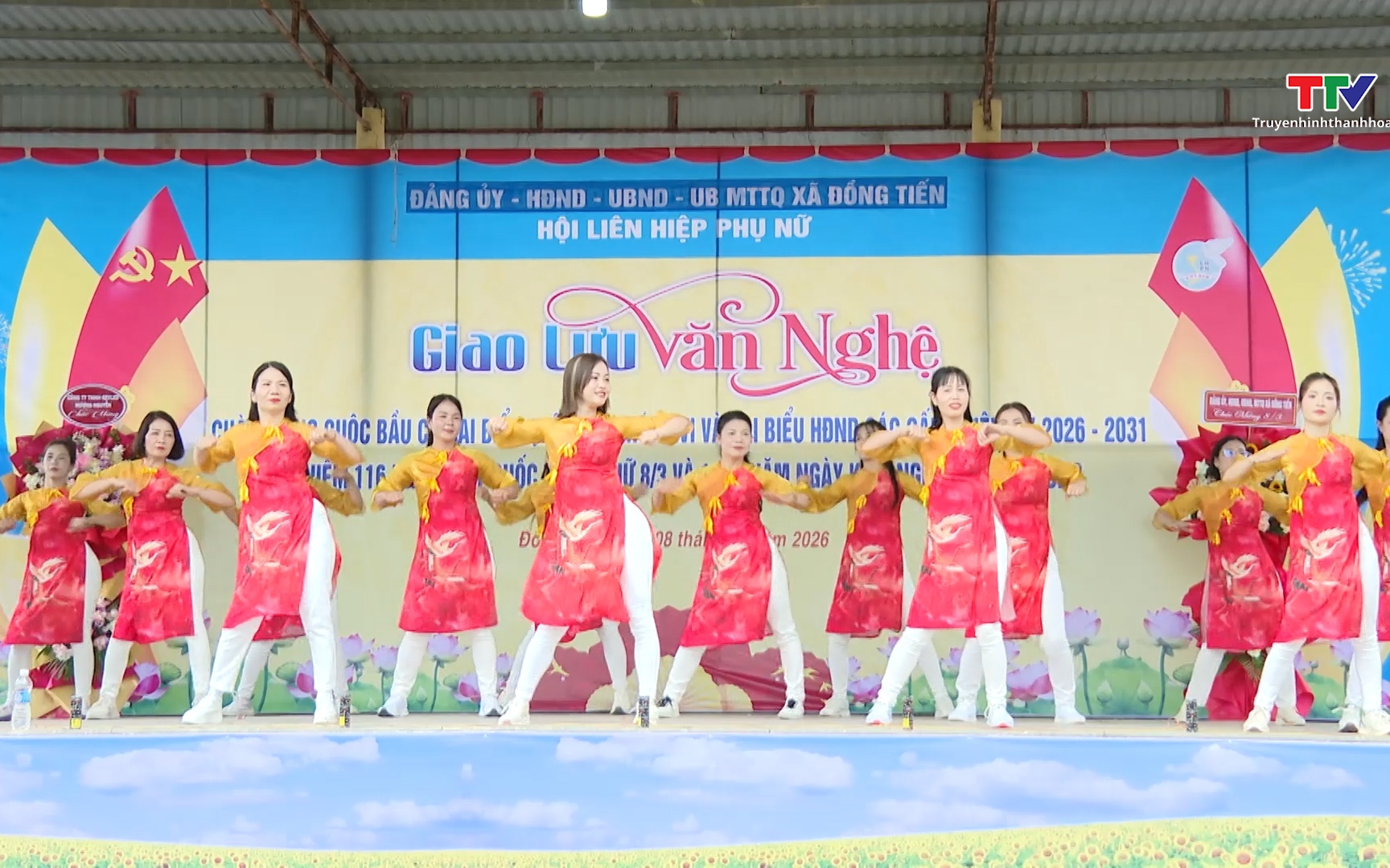Phụ nữ x&atilde; Đồng Tiến s&ocirc;i nổi c&aacute;c hoạt động kỷ niệm ng&agrave;y 8/3                  