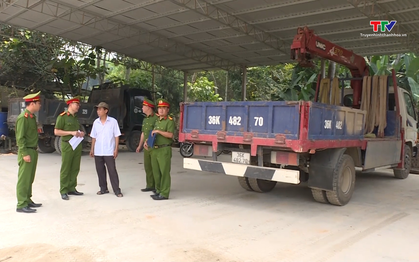 Th&aacute;ng thực hiện kế hoạch tăng cường c&aacute;c giải ph&aacute;p đảm bảo an to&agrave;n giao th&ocirc;ng