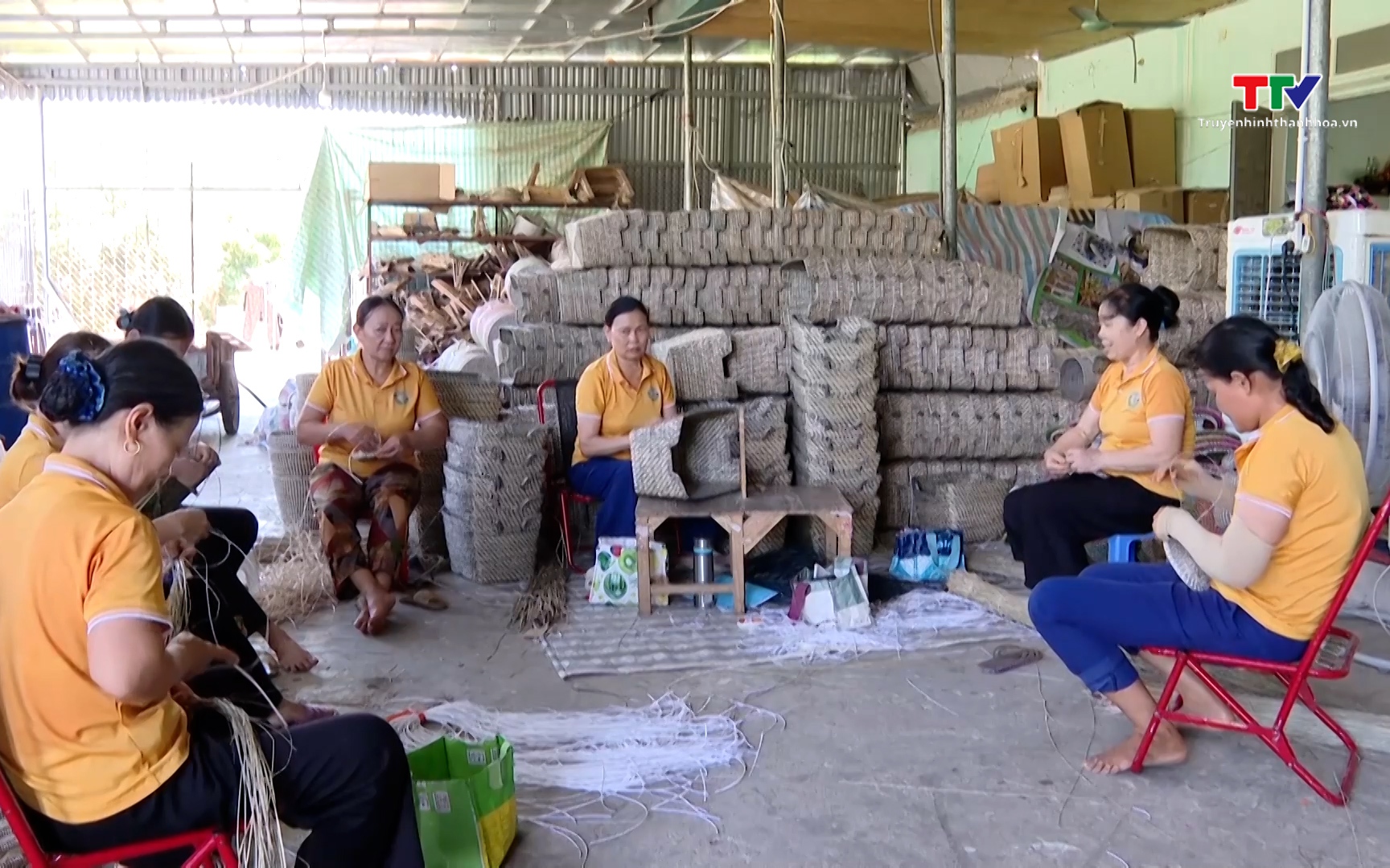 Thanh H&oacute;a phấn đấu hỗ trợ hơn 37.000 doanh nghiệp, hộ kinh doanh do phụ nữ l&agrave;m chủ khởi nghiệp