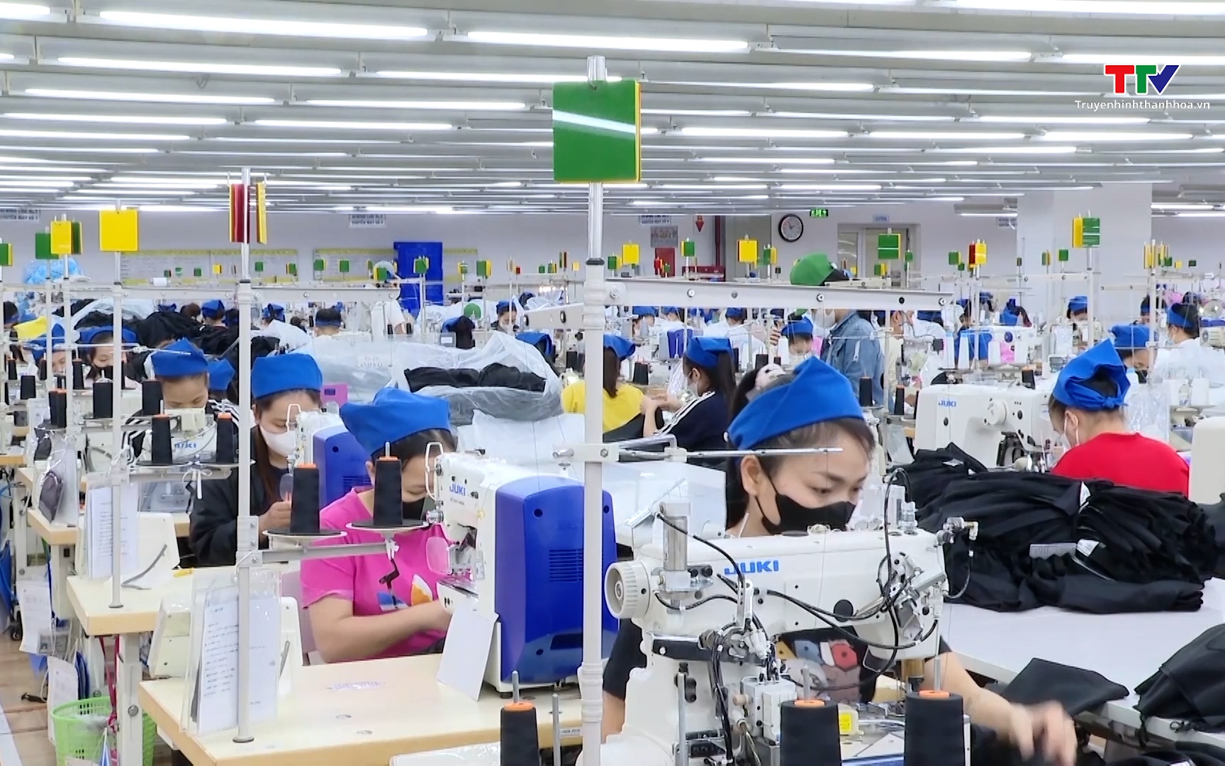 3 th&aacute;ng năm 2026, thu ng&acirc;n s&aacute;ch đạt gần 830 ngh&igrave;n tỷ đồng