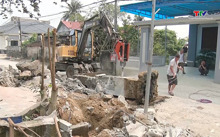 Gần 60 hộ d&acirc;n tại tổ d&acirc;n phố Đồng T&acirc;m, phường Tĩnh Gia tự nguyện hiến đất mở rộng đường
