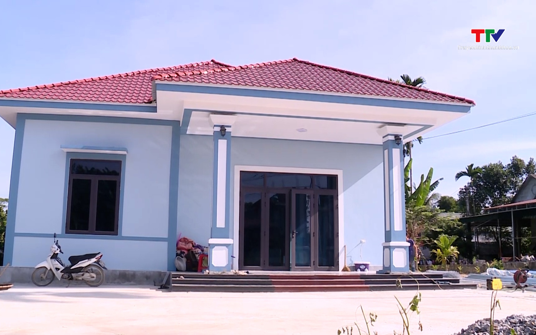 Nguồn vốn chính sách tiếp sức nông dân Vĩnh Lộc phát triển kinh tế- Ảnh 1. 242.000 hộ nghèo và đối tượng chính sách được vay vốn