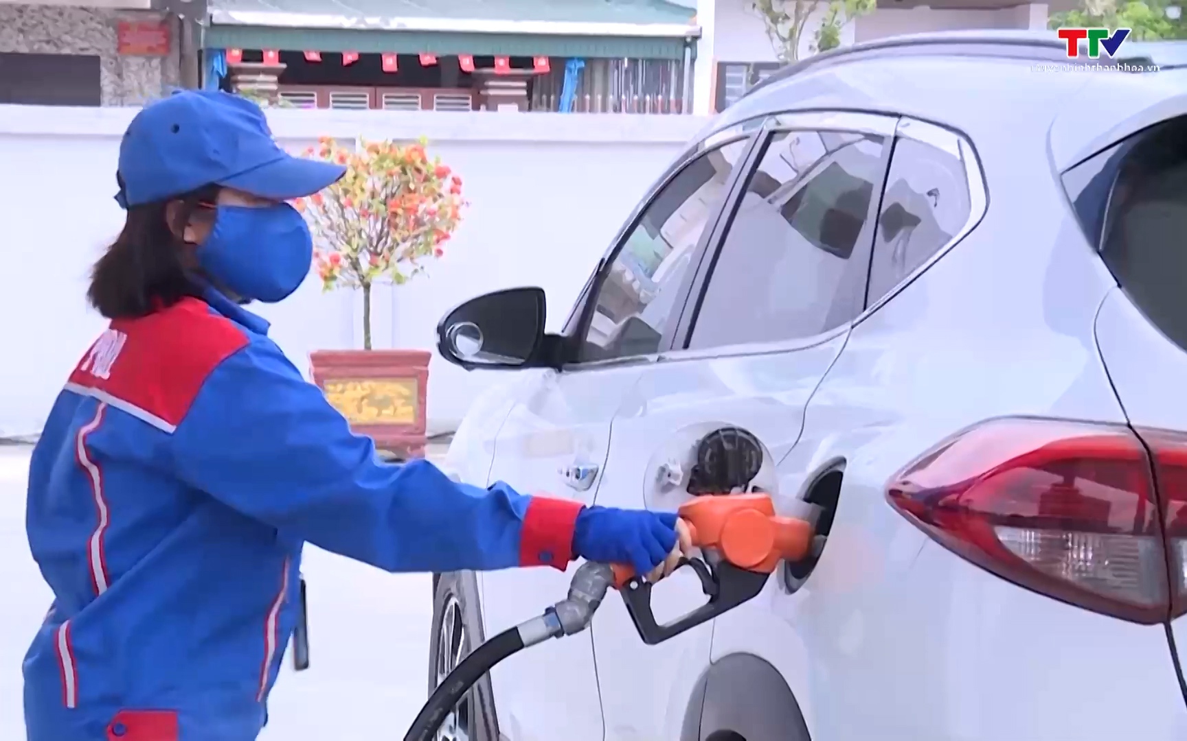 Khẩn trương chuẩn bị nguồn cung, hệ thống pha chế để triển khai đồng bộ xăng E10 từ ng&agrave;y 1/6 