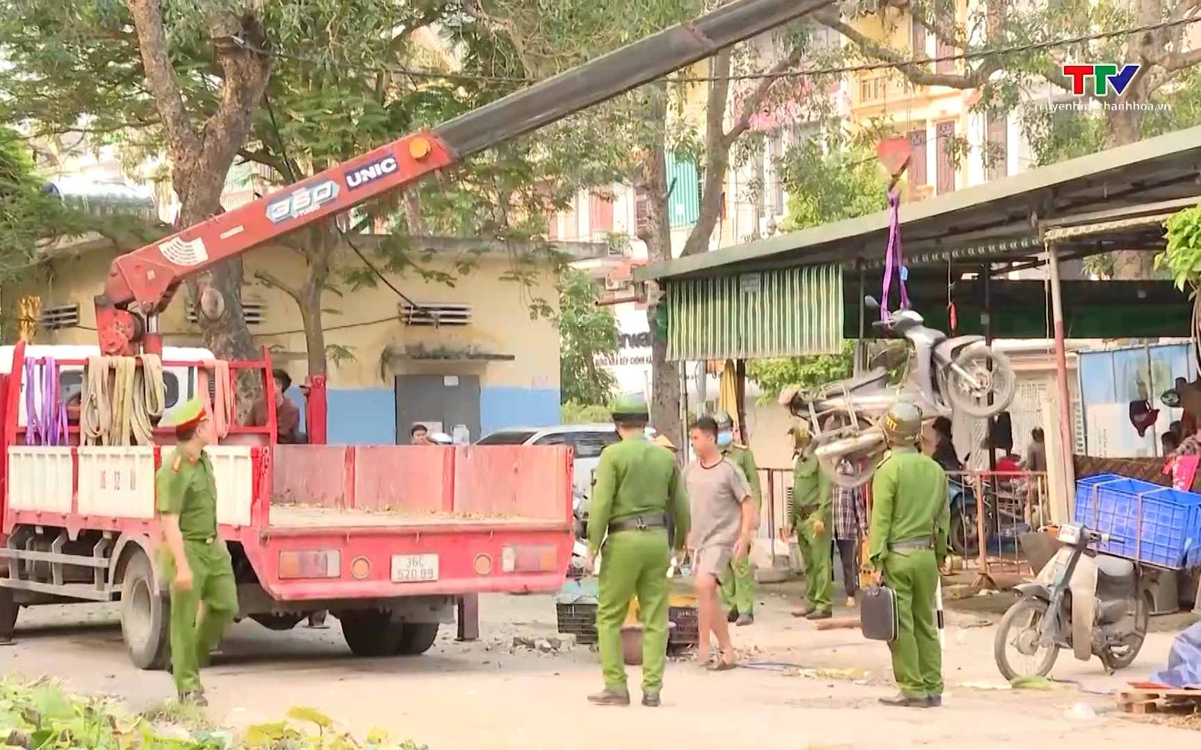 Phường Hạc Th&agrave;nh tiếp tục tăng cường c&ocirc;ng t&aacute;c bảo đảm trật tự c&ocirc;ng cộng, trật tự an to&agrave;n giao th&ocirc;ng