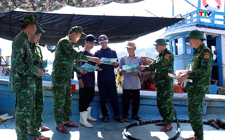 Bộ đội Bi&ecirc;n ph&ograve;ng tỉnh Tăng cường tuy&ecirc;n truyền bảo vệ chủ quyền biển, đảo  - Ảnh 1.