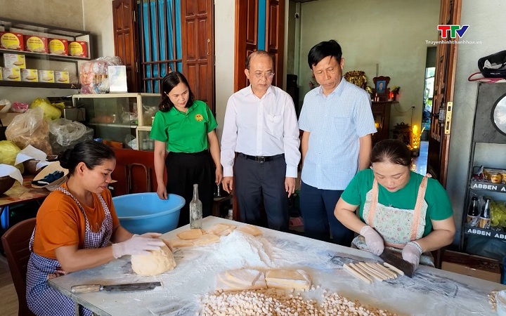 Ti&ecirc;n phong l&agrave;m kinh tế, lan toả tinh thần học B&aacute;c - Ảnh 1.