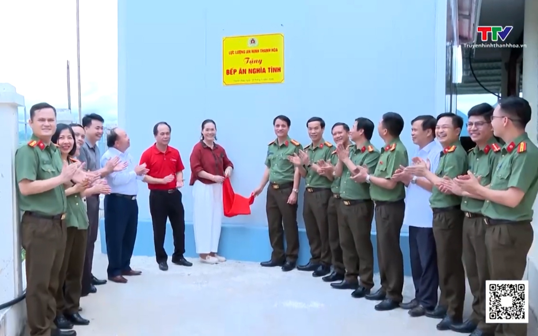X&acirc;y dựng thế trận an ninh Nh&acirc;n d&acirc;n vững chắc - Ảnh 1.