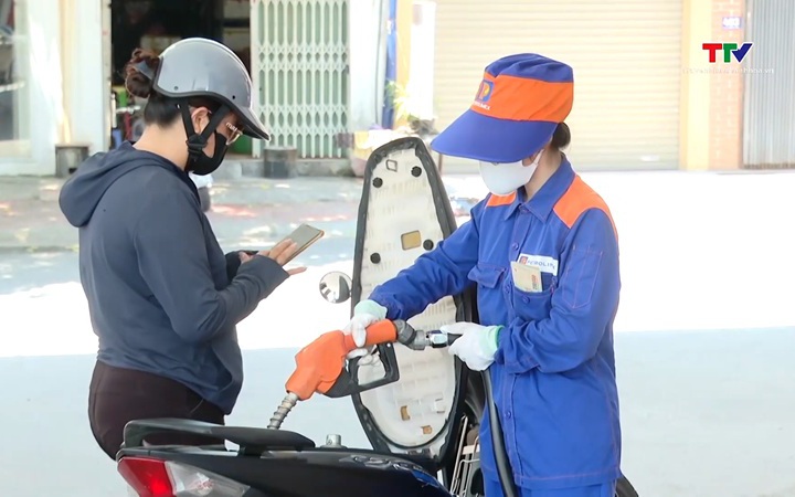 520 triệu lít xăng sinh học được tiêu thụ trong nửa tháng - Ảnh 1.