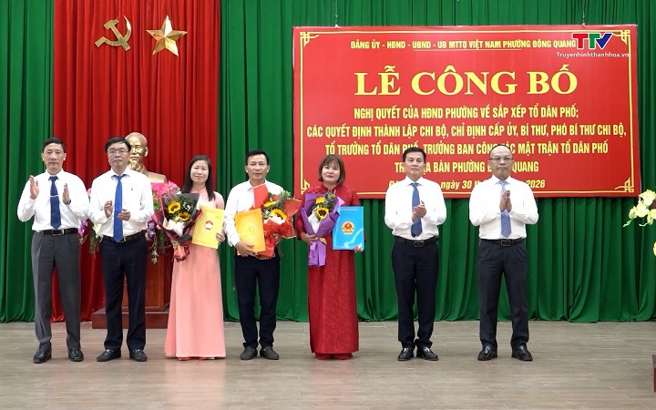 Xã Nông Cống công bố Nghị quyết sắp xếp thôn và kiện toàn tổ chức sau sắp xếp - Ảnh 1.