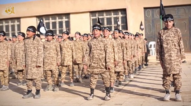 cực đoan, Hồi giáo, tổ chức, phiến quân, khủng bố, IS, Syria, chiến binh, phần tử, trẻ em, thiếu niên, bắn súng, kinh hoàng, hành quyết, chặn đầu, súng, Liên Hợp Quốc, quân đội, quân sự, trại, trường học, tẩy não, nhồi sọ, bạo lực, lạm dụng cực đoan, Hồi giáo, tổ chức, phiến quân, khủng bố, IS, Syria, chiến binh, phần tử, trẻ em, thiếu niên, bắn súng, kinh hoàng, hành quyết, chặn đầu, súng, Liên Hợp Quốc, quân đội, quân sự, trại, trường học, tẩy não, nhồi sọ, bạo lực, lạm dụng