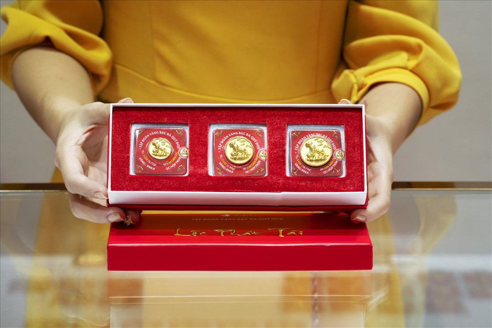 Khách hàng hoang mang vì mua vàng Bảo Tín Minh Châu