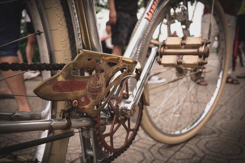 Chi tiết trên những chiếc xe đạp cổ.