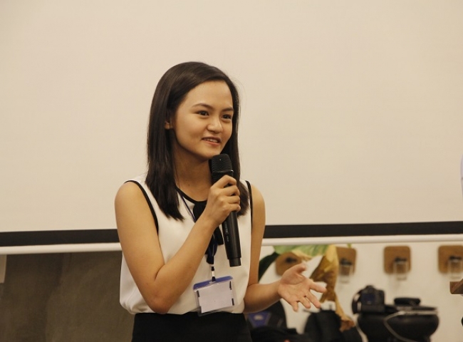 nu-sinh-tuoi-17-nhan-mua-hoc-bong-tu-12-truong-dh-tot-nhat-the-gioi.jpg