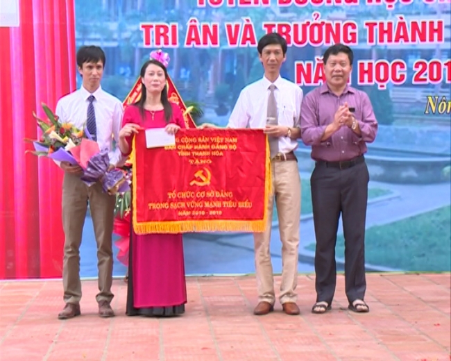 nong cong2.jpg