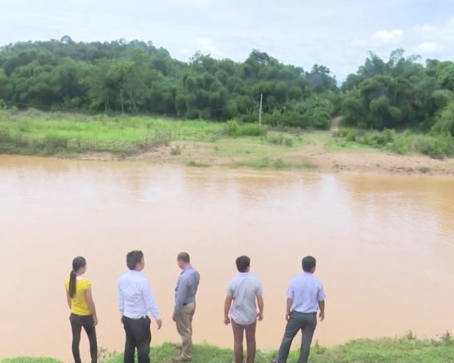 LANG CHANH PHONG CHONG LUT BAO.avi.Still008.jpg
