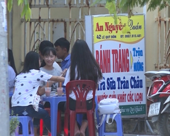 TRA SƯA CHAN TRAU.avi.Still001.jpg