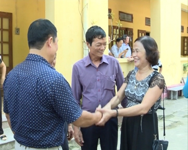 Hoi khoa Lam Son.avi.Still001.jpg