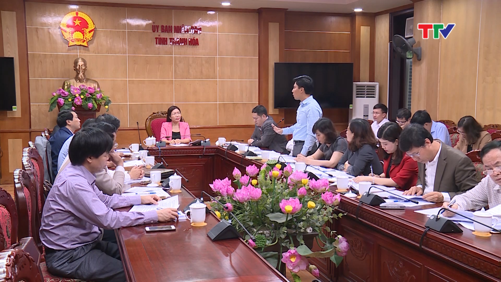 Đồng chí Lê Thị Thìn, Phó Chủ tịch UBND tỉnh  chủ trì hội nghị nghe báo cáo dự thảo Quy chế xây dựng, quản lý và thực hiện Chương trình xúc tiến đầu tư, thương mại và du lịch tỉnh Thanh Hóa.