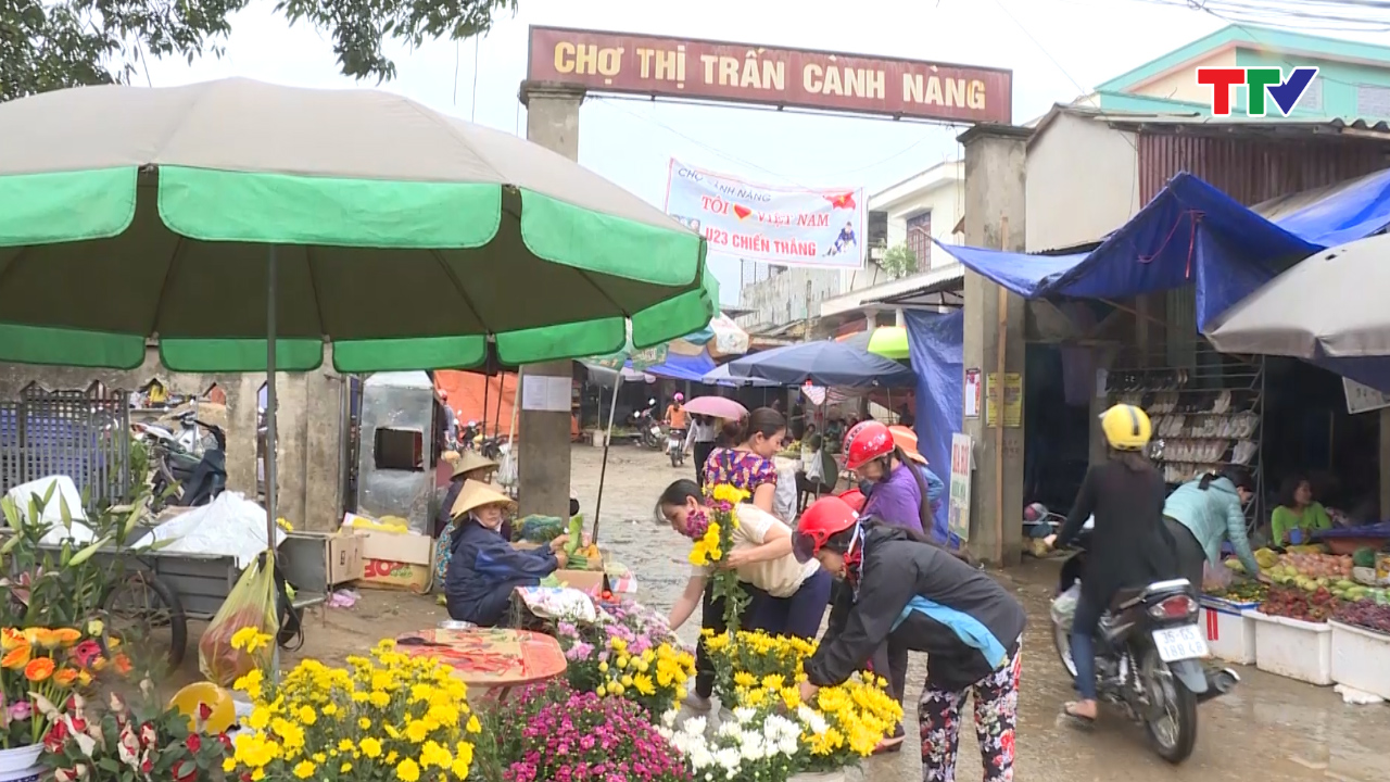 Tiểu thương chợ Cành Nàng đã trở lại bán hàng