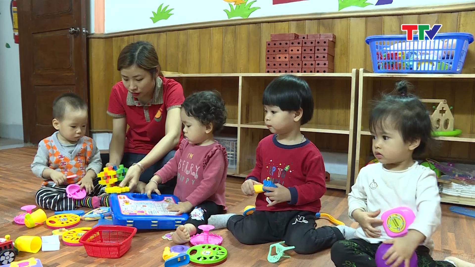 Theo số liệu thống kê, trên địa bàn thành phố Thanh Hóa có 90 nhóm tư thục với hơn 2.000 trẻ, trong đó có gần 20 nhóm tư thục chưa được cấp phép hoạt động.