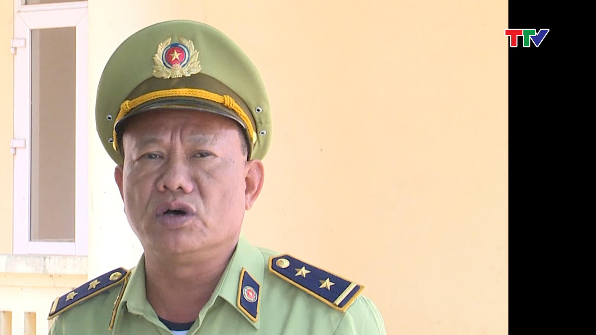 Ông Lê Hữu Cảnh Đội trưởng Đội QLTT số 3, Chi cục QLTT Thanh Hóa (chúng tôi đang tiếp tục tăng cường công tác kiểm tra. Đối với những cơ sở kinh doanh lần đầu vi phạm sẽ bị nhắc nhở, yêu cầu dừng hoạt động. Những cơ sở kinh doanh cố tình vi phạm sẽ bị tịch thu máy móc, xử phạt vi phạm hành chính