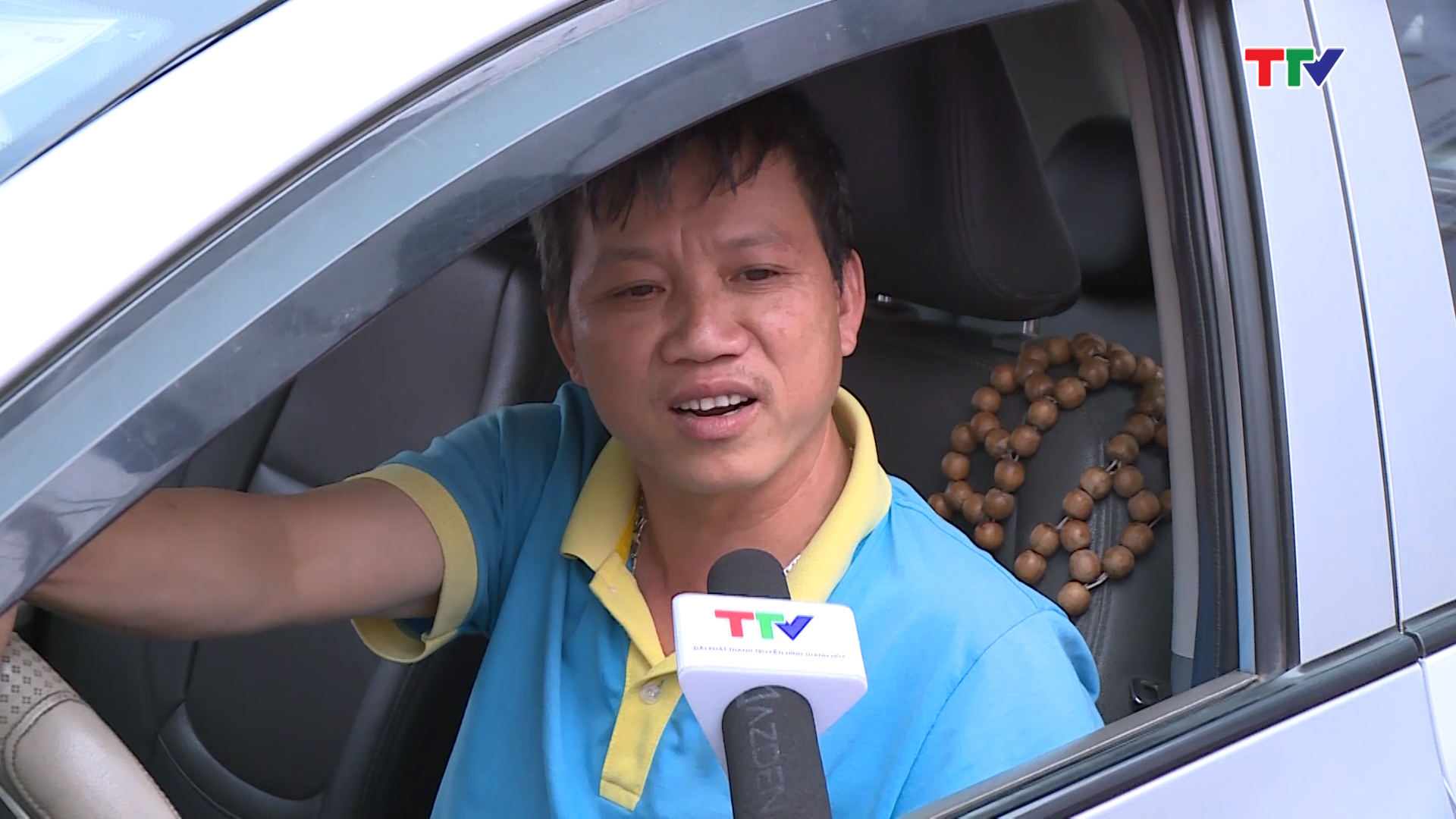 Anh Đỗ Văn Hùng - Phường Đông Cương, TPTH: Đi vòng vo tìm chỗ đậu nhưng rất khó, đậu dưới lòng đường thì bị công an phạt, thành phố nên quy hoạch để có bãi đỗ xe.