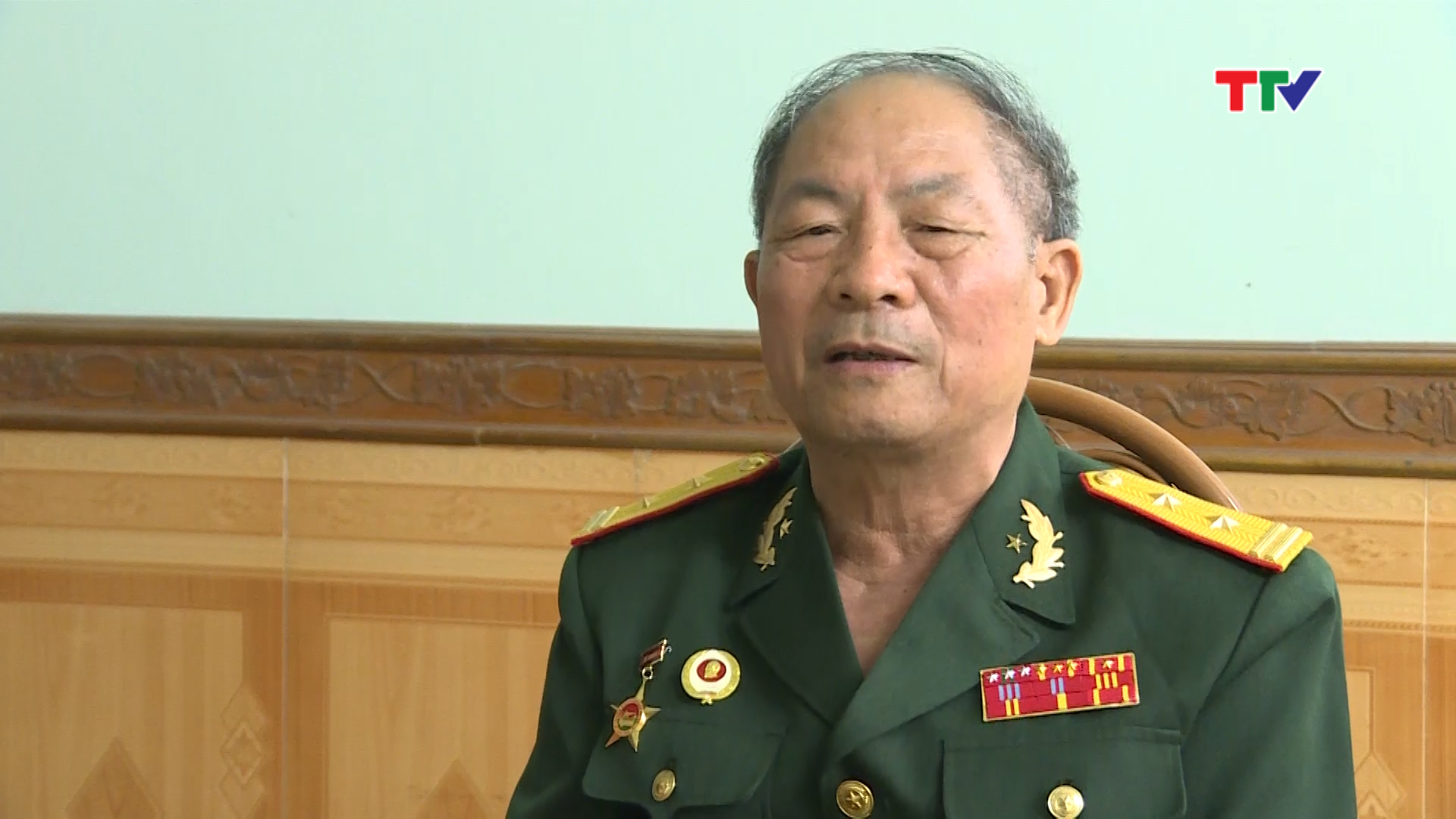Trung tá Nguyễn Ngọc Thỉnh, Nguyên Phó Tham mưu trưởng trường Quân sự tỉnh Thanh Hóa: Chúng tôi nghe tin Tổng thống Dương Văn Minh phát trên đài tuyên bố đầu hàng vô điều kiện, hạnh phúc dâng trào.