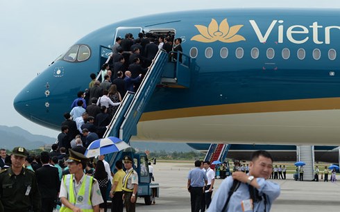Hành khách lên tàu bay của Vietnam Airlines (Ảnh minh họa)