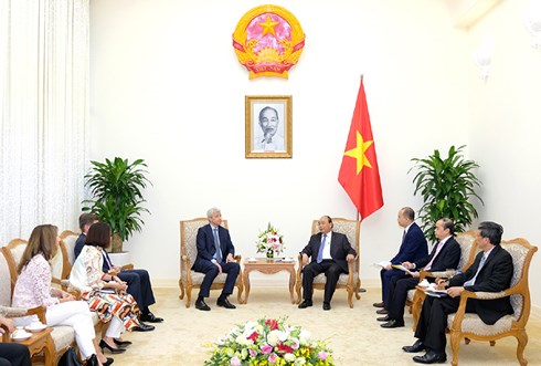 Thủ tướng Nguyễn Xuân Phúc tiếp ông Jamie Dimon, Chủ tịch Tập đoàn J.P.Morgan 