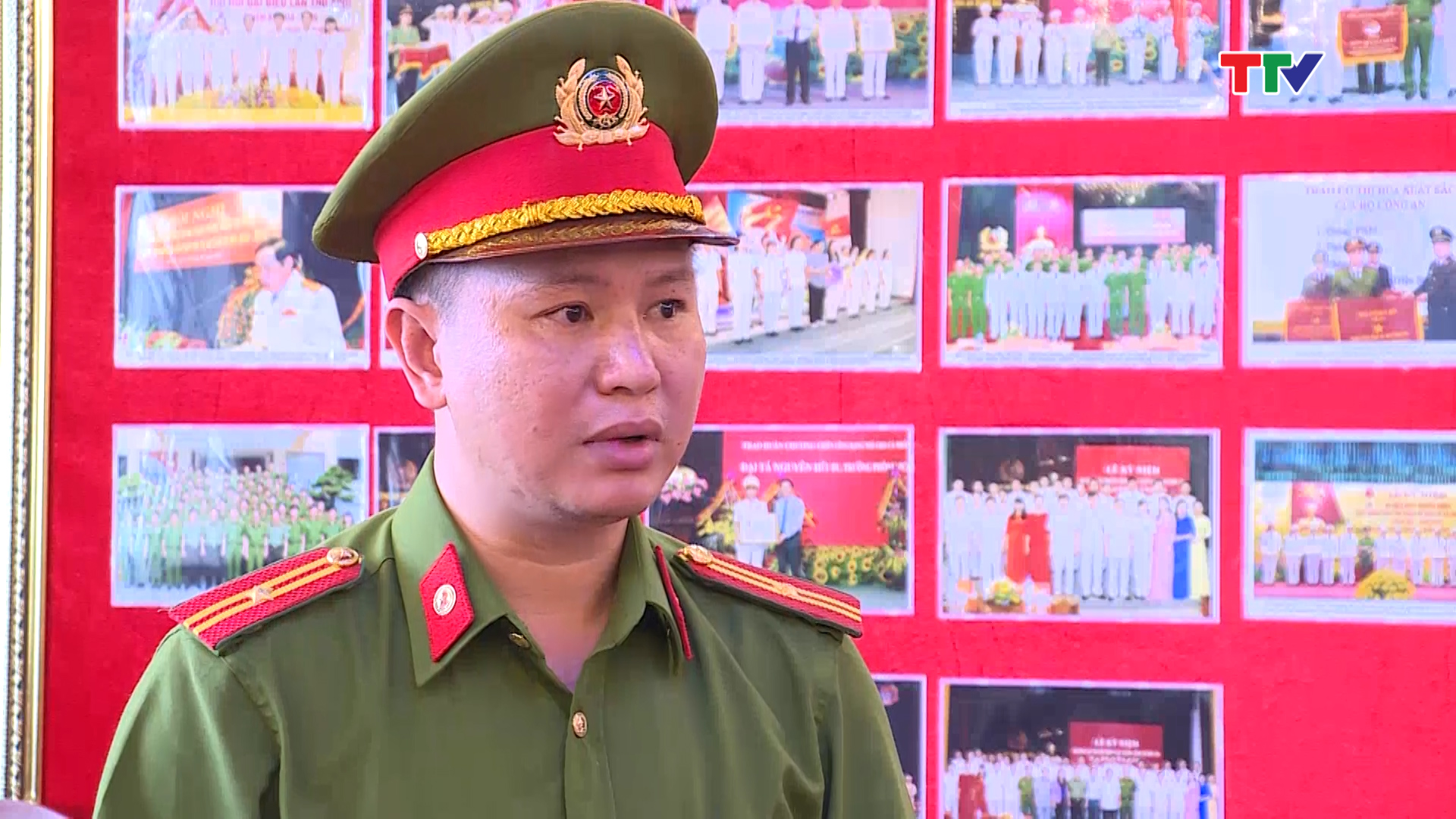 Thiếu t&aacute; Khương Văn Thủy - Ph&ograve;ng cảnh s&aacute;t kinh tế, C&ocirc;ng an tỉnh Thanh H&oacute;a: Ch&uacute;ng t&ocirc;i đang t&iacute;ch cực phối hợp với c&aacute;c cơ quan chức năng để tổng r&agrave; so&aacute;t đ&aacute;nh gi&aacute; c&aacute;c cơ sở kinh doanh mỹ phẩm to&agrave;n tỉnh để đ&aacute;nh gi&aacute; thực tại v&agrave; đưa ra c&aacute;c giải ph&aacute;p để ngăn chặn mỹ phẩm kh&ocirc;ng r&otilde; nguồn gốc v&agrave; mua b&aacute;n mỹ phẩm tr&ocirc;i nổi tr&ecirc;n thị trường.