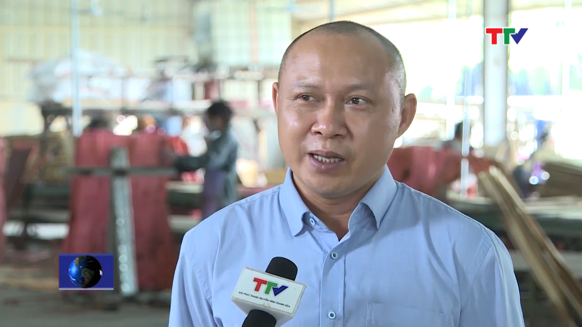 Ông Phạm Đình Thắng-Giám đốc Công ty TNHH Triệu Thái Sơn:Để xuất khẩu được cho Mỹ, Nhât là vấn đề khó nhất, trong vấn đề này bản thân DN cũng phải vận động rất nhiều, trăn trở tìm nhiều cách, phương án làm để đáp ứng được nhu cầu một là chất lượng, hình thức, kỹ thuật..