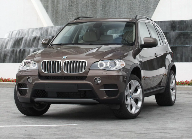 Triệu hồi hàng loạt xe BMW, MINI và Rolls-Royce do lỗi gây cháy