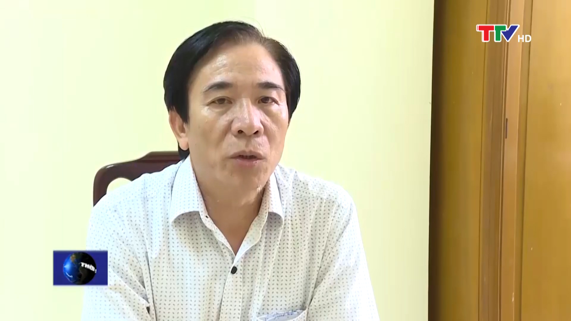  Ông Hà Huy Tâm (Trưởng phòng Văn hóa thông tin thành phố Thanh Hóa) cho biết:  &quot;Hiện có một số hộ chưa tìm hiểu kỹ về Luật quảng cao nên có nhiều biển hiệu vi phạm nghị định 158, thành phố đã lập đoàn kiểm tra, nếu nhẹ thì nhắc nhở hướng dẫn, mức nặng hơn buộc tháo dỡ &quot;