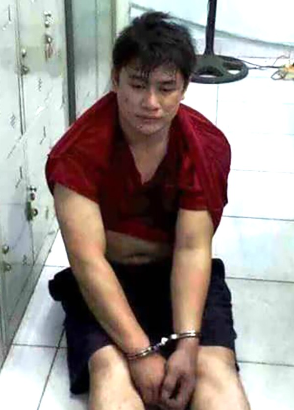 Nghi can Nguyễn Tấn Tài (24 tuổi, còn gọi Tài  "Mụn ") bị tạm giữ vào đêm 14/5 tại trụ sở cơ quan Công an.