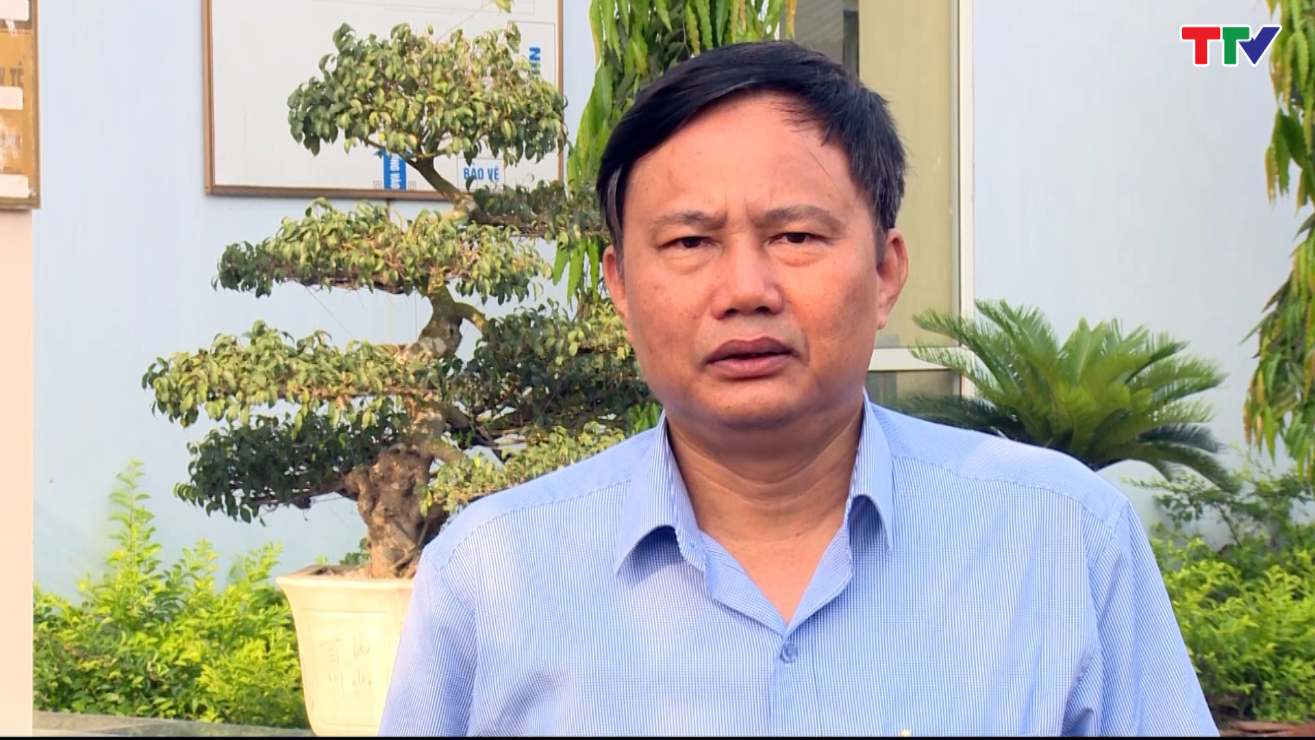 Bác sỹ CKII Nguyễn Văn Chiến - Giám đốc Trung tâm y tế huyện Quảng Xương: Hiện nay đối với huyện Quảng Xương đã có 30 xã trong huyện chuẩn quốc gia về y tế. Trung tâm đã tham mưu về đầu tư, mua sắm những trang thiết bị cần thiết trong công tác khám, chữa bệnh cho nhân dân.