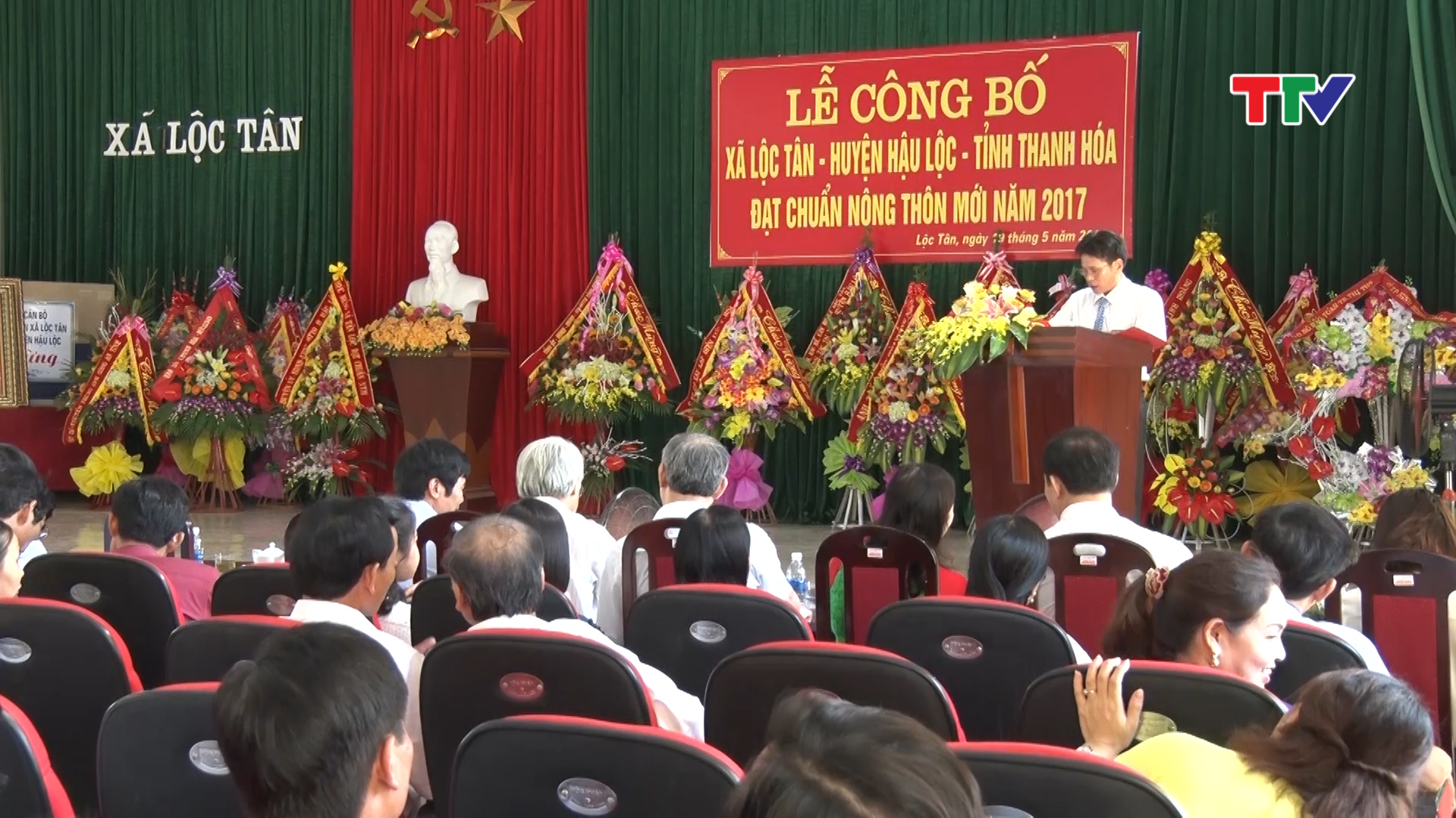 Xã Lộc Tân, huyện Hậu lộc đón bằng công nhận xã đạt chuẩn Nông thôn mới