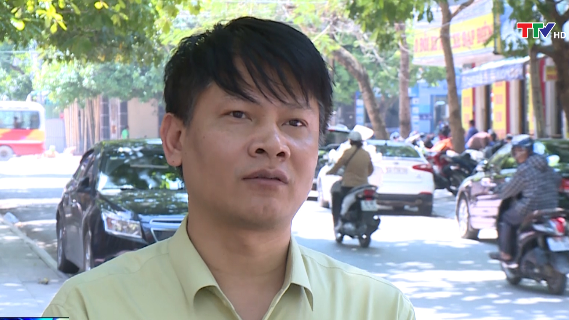 Ông Phạm Việt Phương - Bí thư phường Ba Đình, TP Thanh Hóa: Thực tế hoạt động của các đồng chú bí thư, trưởng phố mới sau khi sáp nhập sẽ vất vả hơn, trong khi phụ cấp thấp, đề xuất bổ sung thêm để khuyến khích động viên các đồng chí có tâm huyết, năng lực sức khỏe tiếp tục cống hiến.