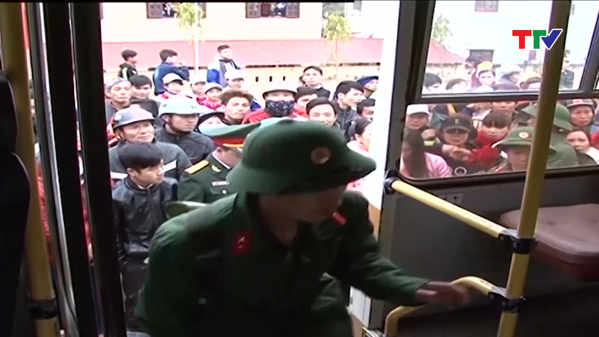 Đoàn thanh niên và tuổi trẻ Thanh Hóa đã có những đóng góp xứng đáng vào sự nghiệp bảo vệ Tổ quốc và xây dựng quê hương.