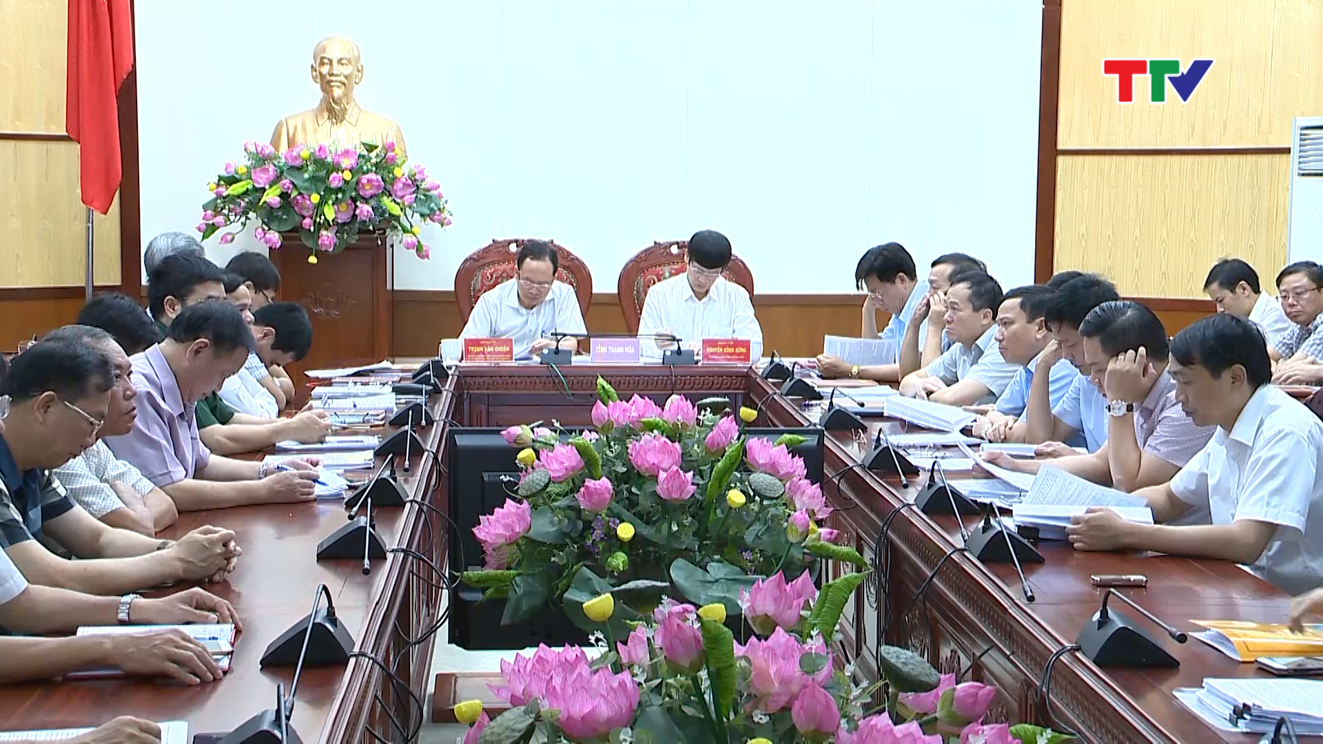 Lãnh đạo tỉnh Thanh Hoá tham dự hội nghị trực tuyến toàn quốc đánh giá tình hình kinh tế - xã hội 6 tháng đầu năm, triển khai nhiệm vụ 6 tháng cuối năm