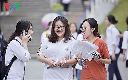 Môn Văn đã có điểm 9 nhưng cũng không ít điểm liệt.