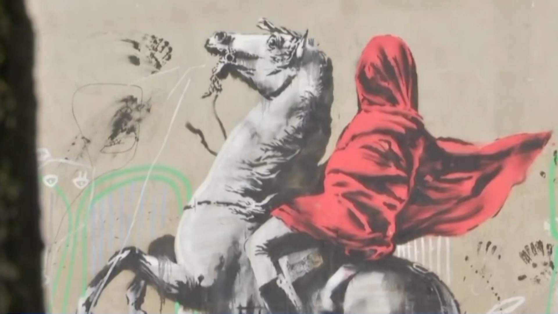 Tranh mới của nghệ sĩ Banksy ở Pháp