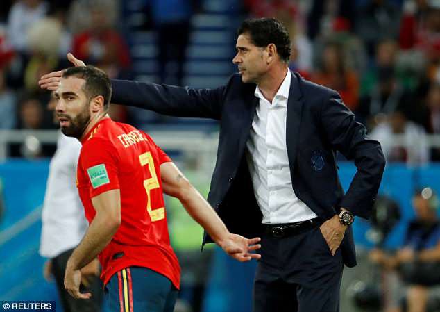 HLV Fernando Hierro chia tay đội tuyển Tây Ban Nha sau World Cup 2018