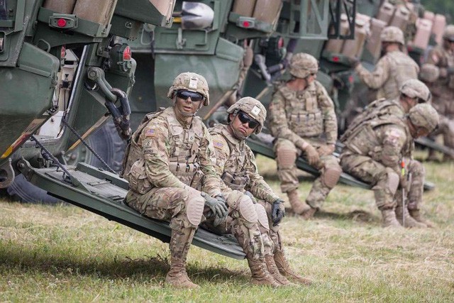 Quân nhân Mỹ trong một cuộc tập trận tại Ba Lan năm 2017 (Ảnh: AFP)