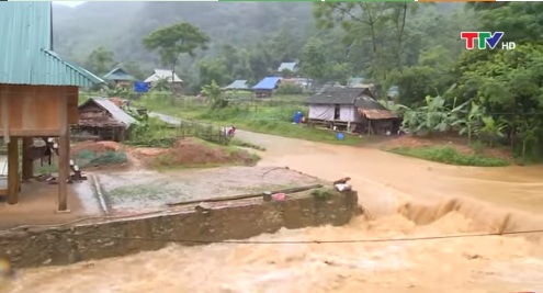 các cấp chính quyền và người dân ở các huyện trong tỉnh cần tăng cường rà soát và chủ động tổ chức di dời các hộ dân đang sống tại các khu vực nguy hiểm, ven sông suối, vùng trũng thấp, các khu vực có nguy cơ cao xảy ra lũ quét và sạt lở đất để đảm bảo an toàn cho người và tài sản.