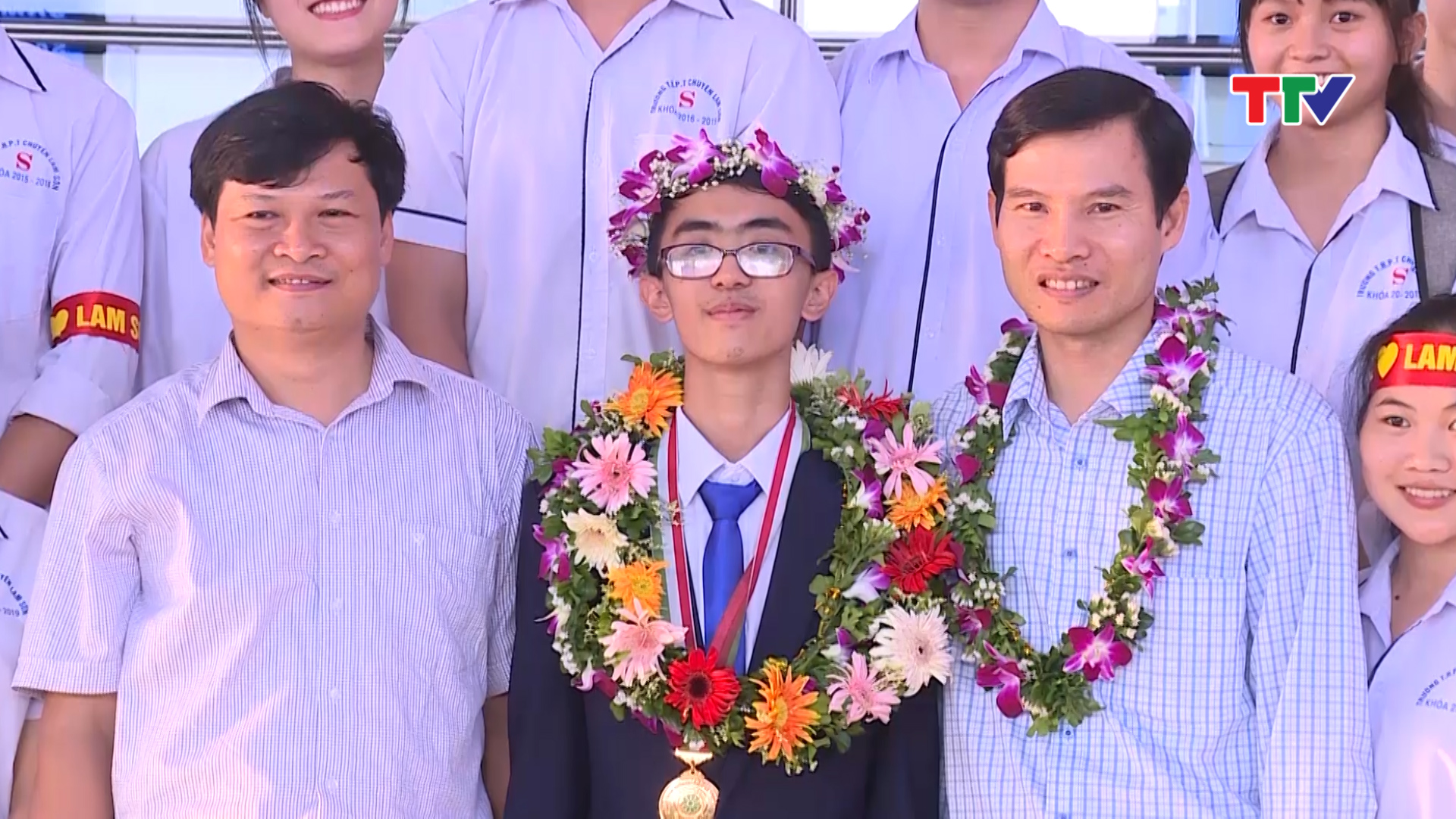 Hoàng Minh Trung đã xuất sắc giành được tấm Huy chương vàng từ cuộc thi Olympic Sinh học được tổ chức tại IRAN