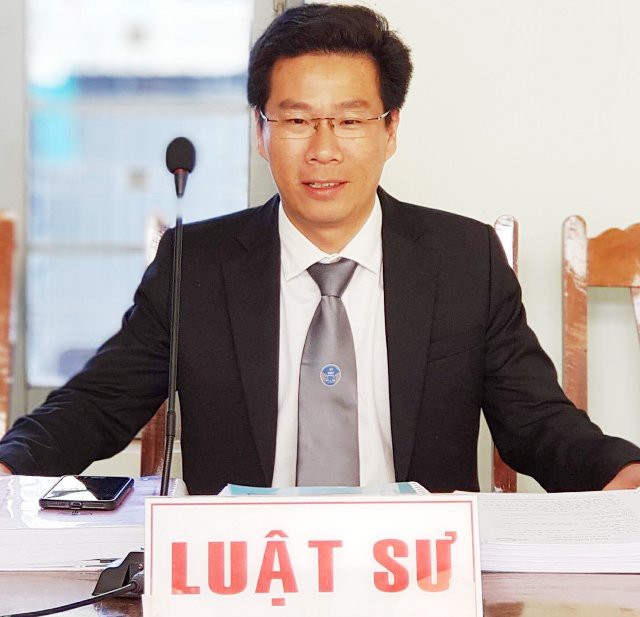 Luật sư Trần Bá Học (Hãng Luật Roma, TPHCM)