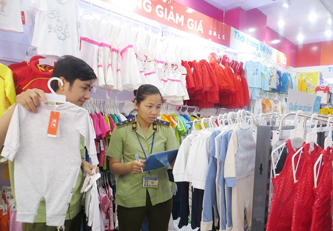 Cửa hàng Con Cưng bị phát hiện nhiều dấu hiệu sai phạm trong kinh doanh.