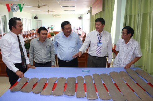 binh phuoc cong bo bao vat quoc gia dan da loc hoa tren 3.000 nam hinh 1 Đàn đá Lộc Hòa trên 3.000 năm được công nhận là Bảo vật quốc gia.